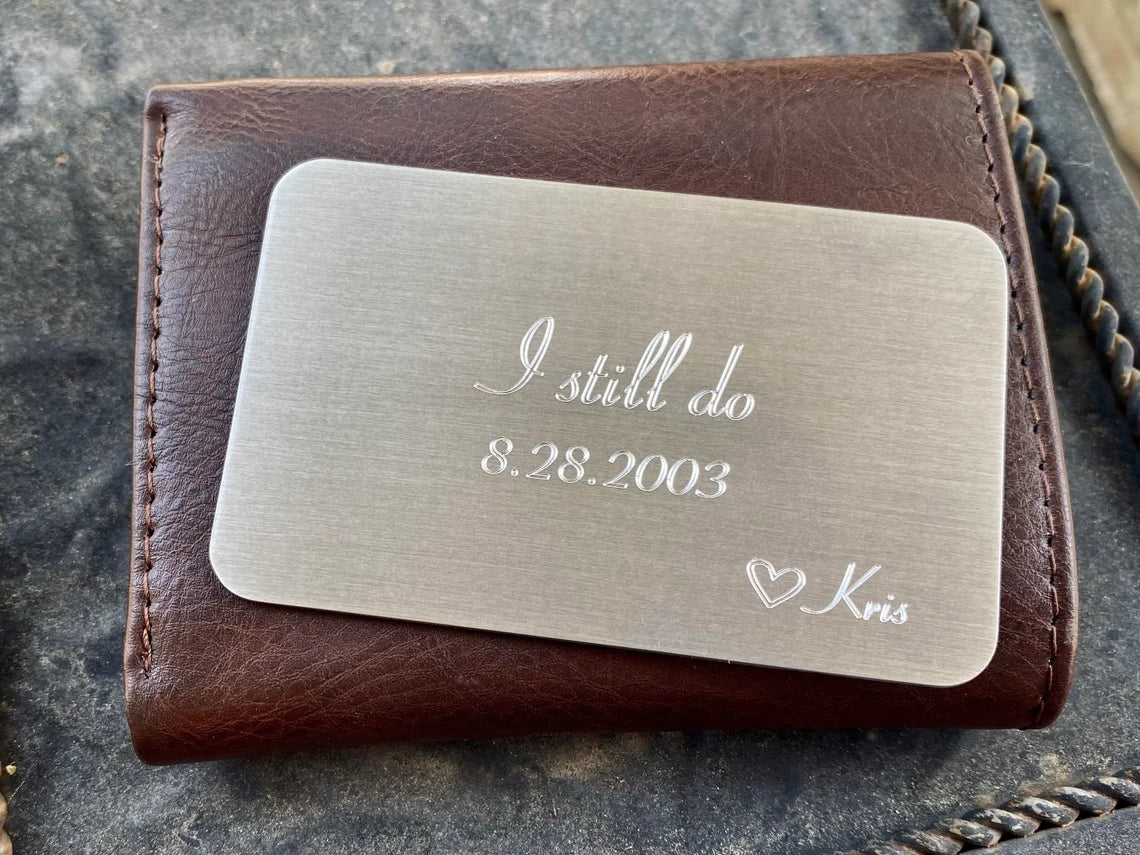Best Engravings Aluminum Wallet Card – Personalized Engraved Keepsake Gift – Best ...